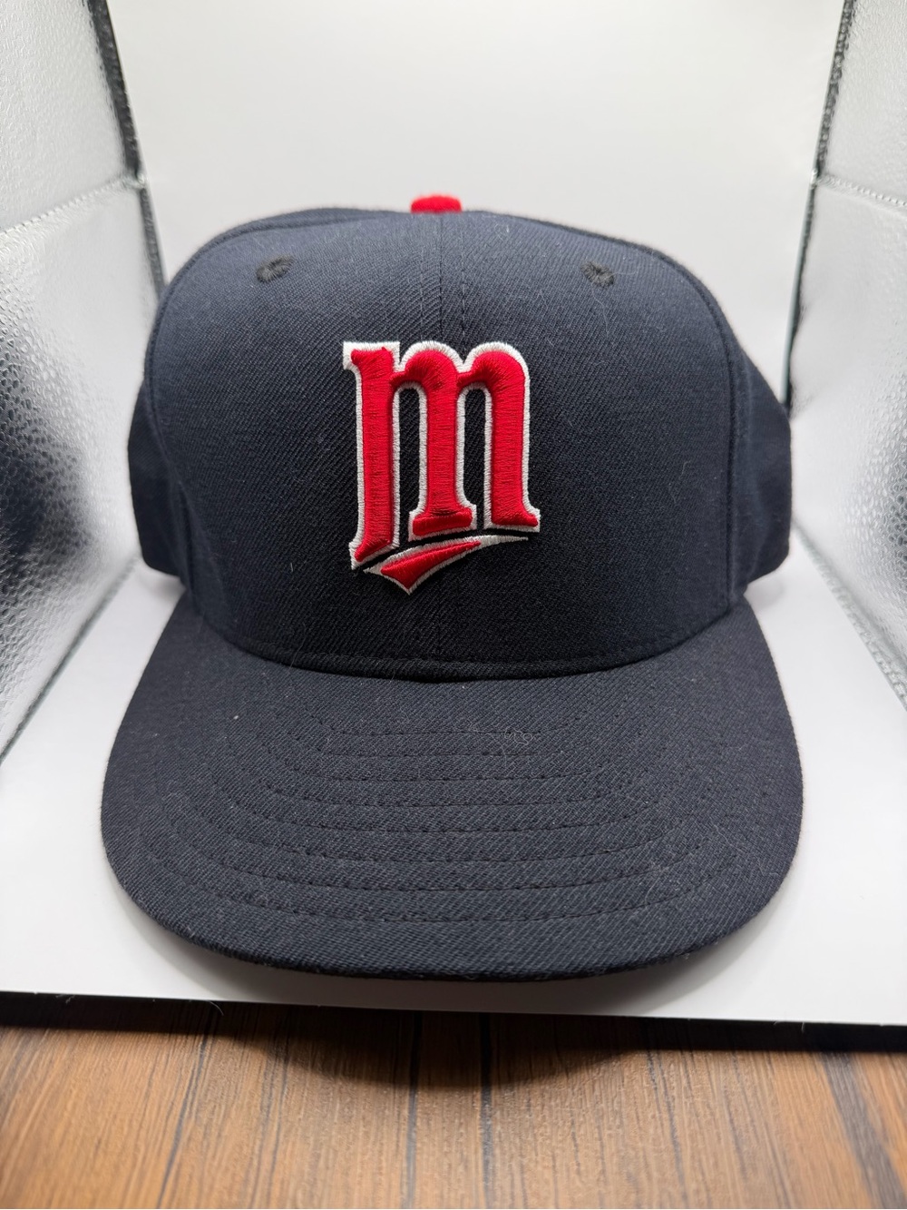Minnesota Twins 6 7/8 fitted hat.  Barely worn looks new